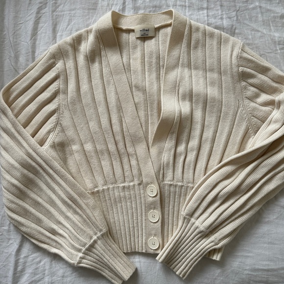 Aritzia wilfred plunge front cardigan - Picture 2 of 6